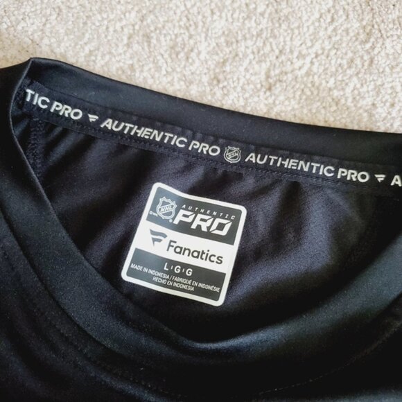 NHL New Jersey Devils Fanatics Black Pro Rink Performance Men's Long Sleeve Tee - Picture 4 of 7